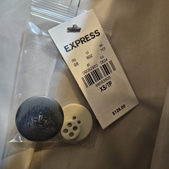 EXPRESS trench coat with belt Size XS - Picture 3 of 10